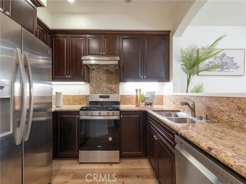 94  Hedge Bloom  , Irvine, CA