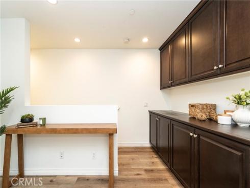 94  Hedge Bloom  , Irvine, CA