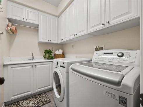 14 Buellton , Irvine, CA