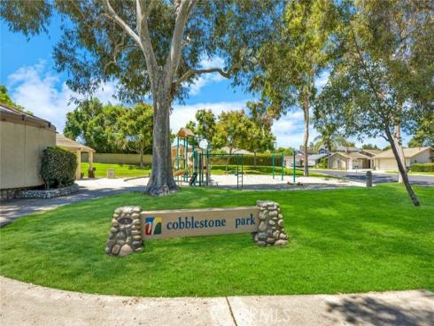 15 Whistling Swan , Irvine, CA