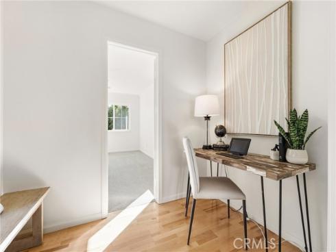 81  Linhaven  , Irvine, CA