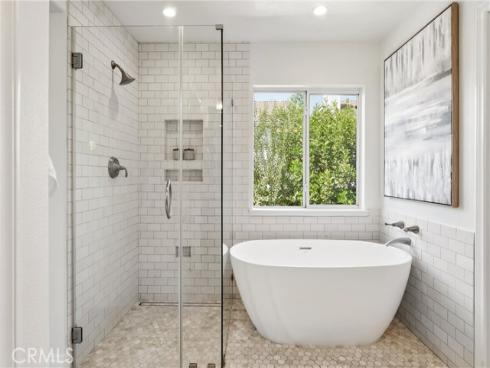 81  Linhaven  , Irvine, CA