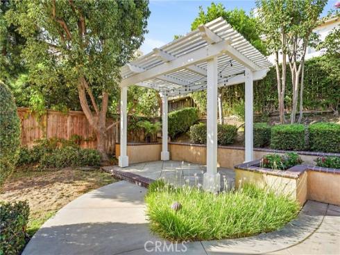 81  Linhaven  , Irvine, CA