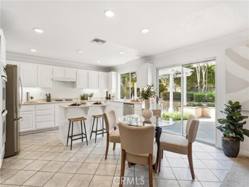 81  Linhaven  , Irvine, CA
