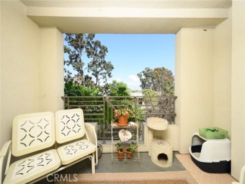 2243 Martin 211 , Irvine, CA