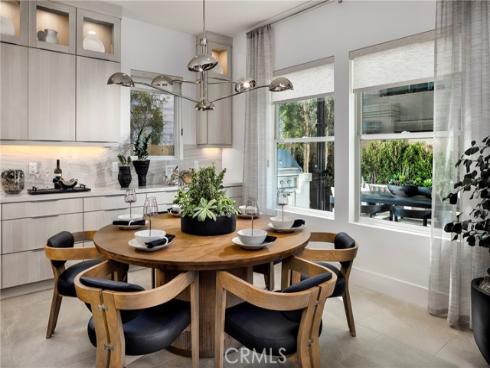 109 Apron , Irvine, CA