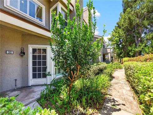 93  Goldenrod  , Irvine, CA