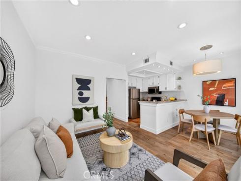 93  Goldenrod  , Irvine, CA