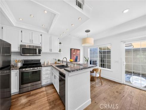 93  Goldenrod  , Irvine, CA