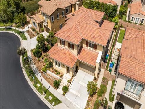 57  Lowland  , Irvine, CA
