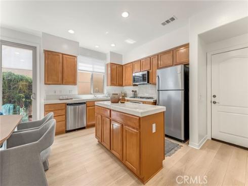 76 Canal , Irvine, CA