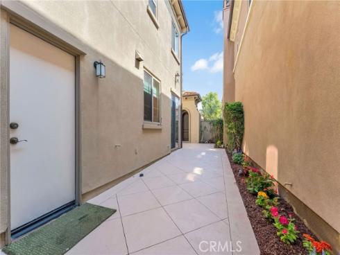 76 Canal , Irvine, CA