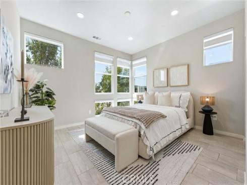 1184 Epic , Irvine, CA