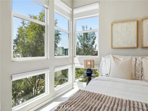 1184 Epic , Irvine, CA