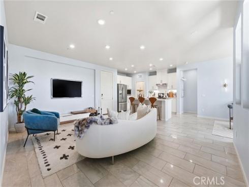 1184 Epic , Irvine, CA