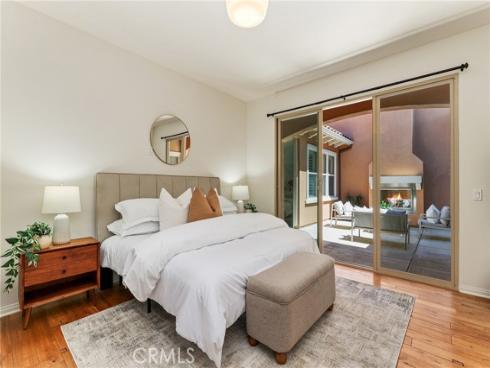 31 Roycroft , Irvine, CA