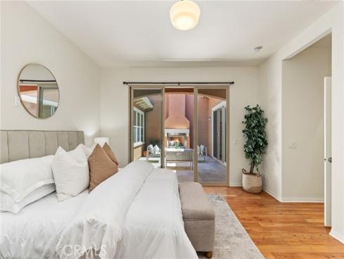 31 Roycroft , Irvine, CA