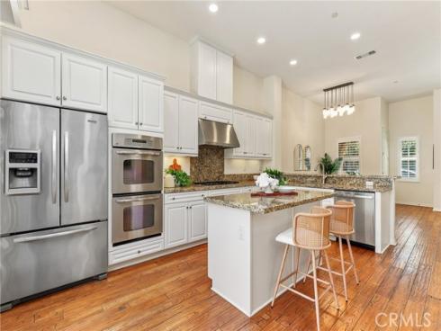 31 Roycroft , Irvine, CA