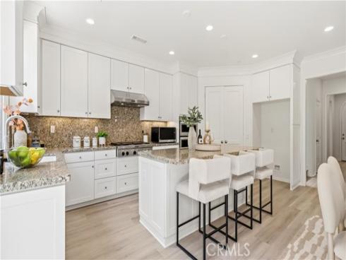 113 Chestnut Grove, Irvine, CA
