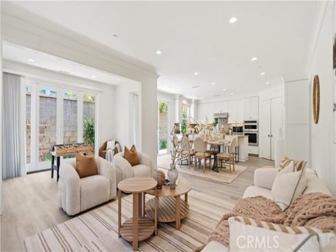 113 Chestnut Grove, Irvine, CA