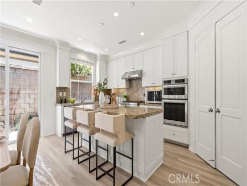 113 Chestnut Grove, Irvine, CA