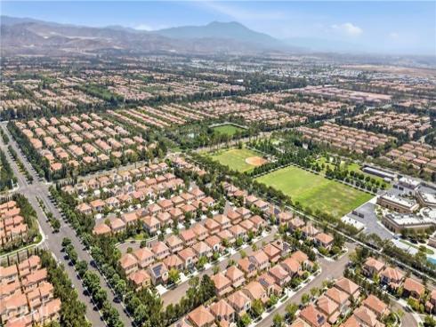 113 Chestnut Grove, Irvine, CA