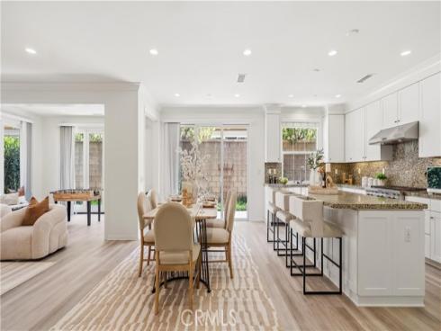 113 Chestnut Grove, Irvine, CA