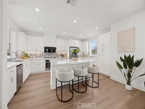 201 Longspur Dr , Irvine, CA