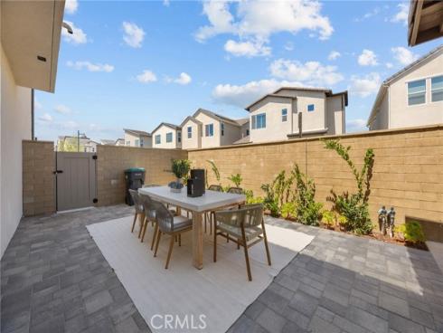 201 Longspur Dr , Irvine, CA