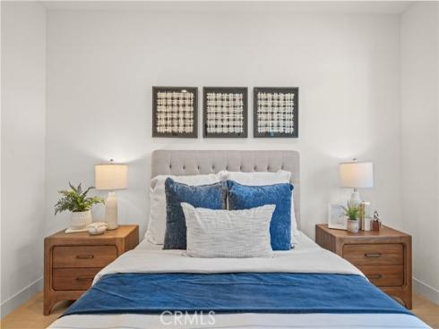 271 Lynx , Irvine, CA