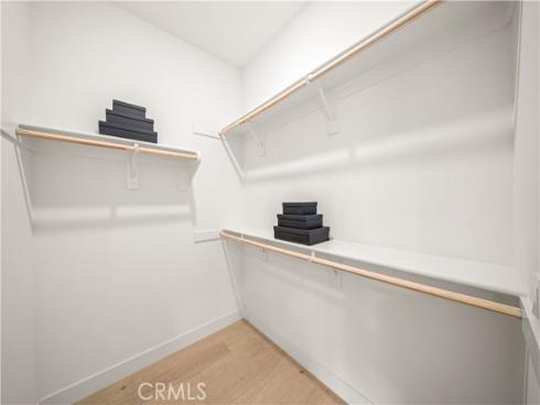 271 Lynx , Irvine, CA