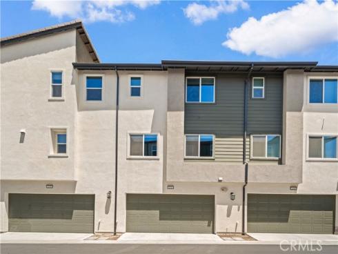 271 Lynx , Irvine, CA