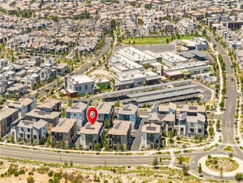 271 Lynx , Irvine, CA