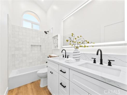 8 Del Rey 17 , Irvine, CA