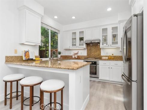 31  Dinuba  , Irvine, CA