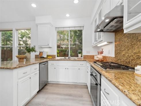 31  Dinuba  , Irvine, CA