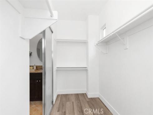 31  Dinuba  , Irvine, CA