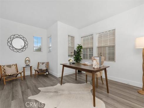 31  Dinuba  , Irvine, CA