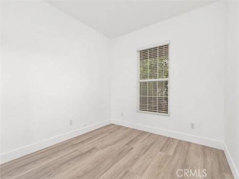 31  Dinuba  , Irvine, CA