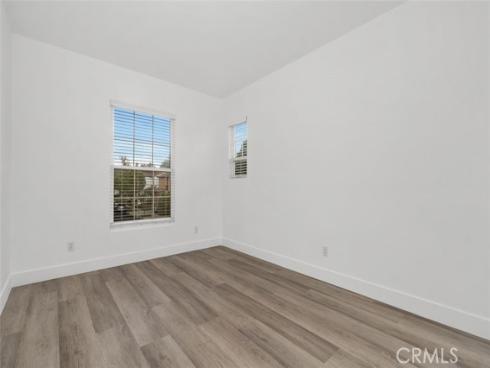 31  Dinuba  , Irvine, CA