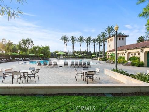 31  Dinuba  , Irvine, CA