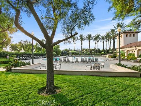 31  Dinuba  , Irvine, CA