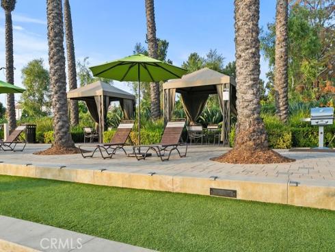31  Dinuba  , Irvine, CA