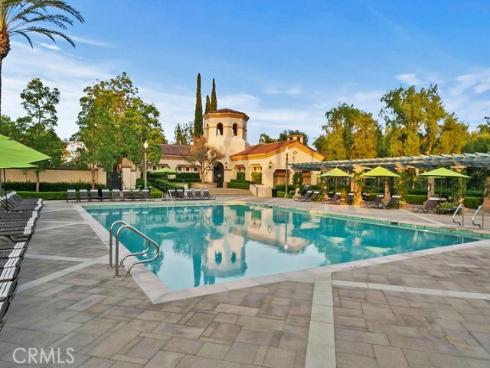 31  Dinuba  , Irvine, CA