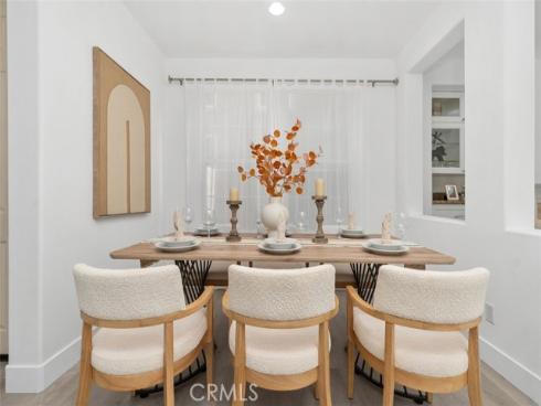 31  Dinuba  , Irvine, CA