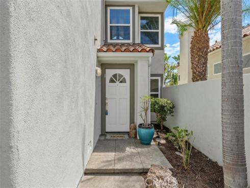 27  Almeria  , Irvine, CA