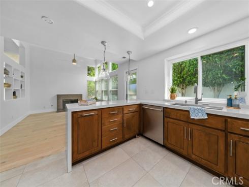 27  Almeria  , Irvine, CA