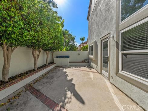 27  Almeria  , Irvine, CA