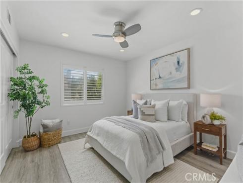 6 Blackbird , Irvine, CA