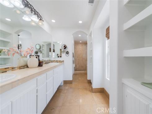 46 Middlebury , Irvine, CA